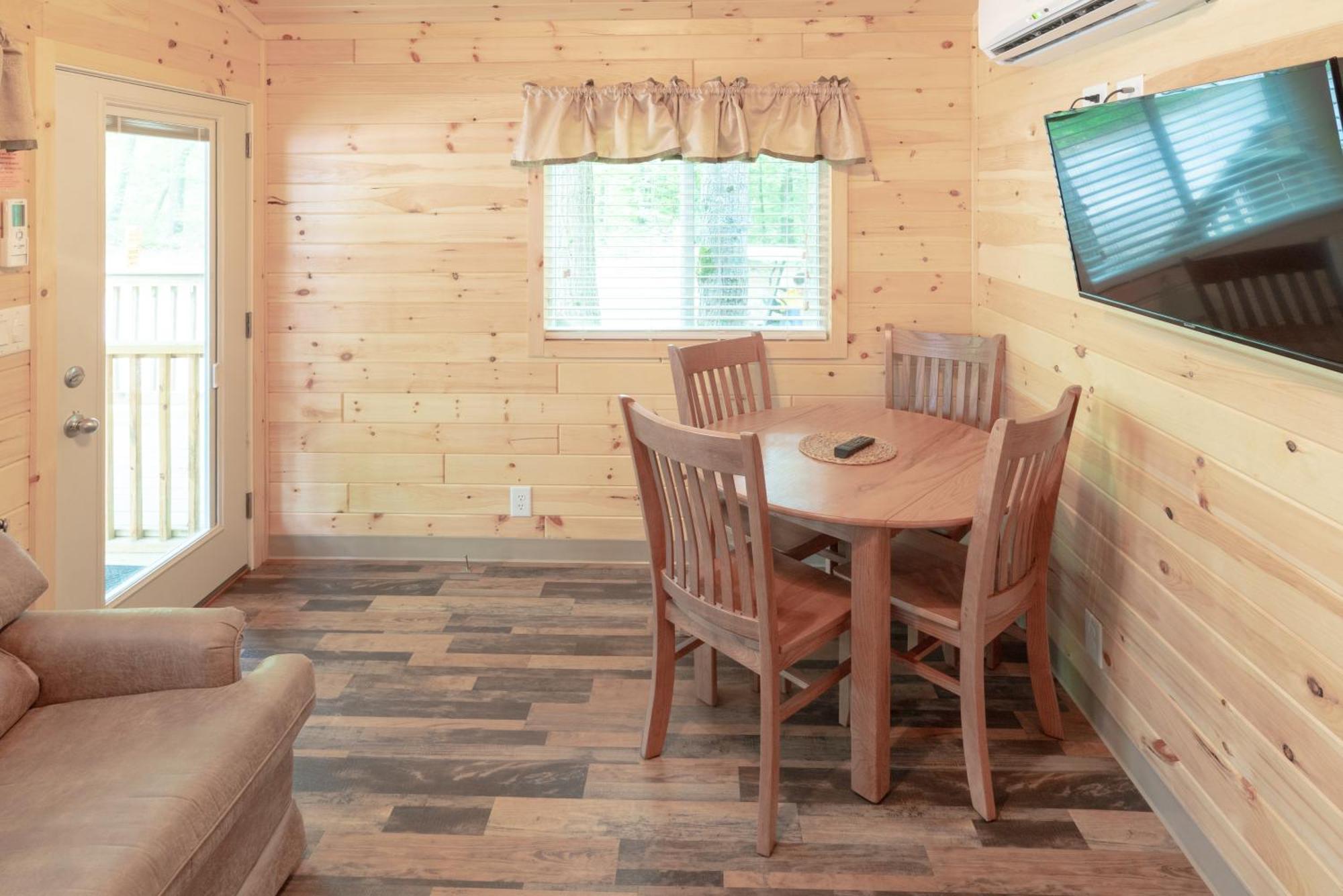 Sun Outdoors Saco Old Orchard Beach Δωμάτιο φωτογραφία